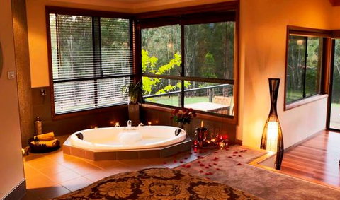Cedars Mount View - Lennox Head Accommodation 4