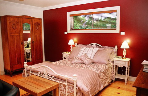 Amazing Country Escapes - Evanslea By The River - Lennox Head Accommodation 2
