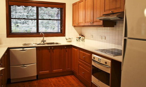 A Church And Homestead In Mudgee - Lennox Head Accommodation 2