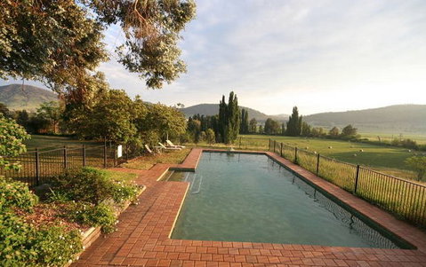 A Church And Homestead In Mudgee - Lennox Head Accommodation 5
