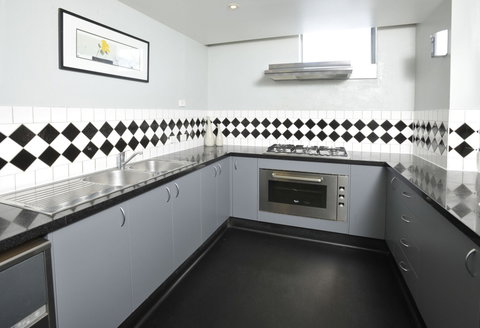 Sleep And Go Hotel, Preston - Lennox Head Accommodation 0
