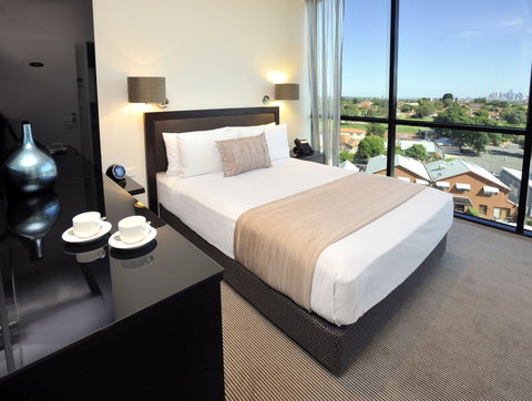 Sleep And Go Hotel, Preston - Lennox Head Accommodation 4