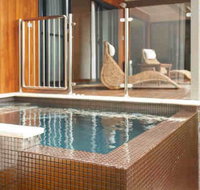 Chandeliers on Abbey - Lennox Head Accommodation