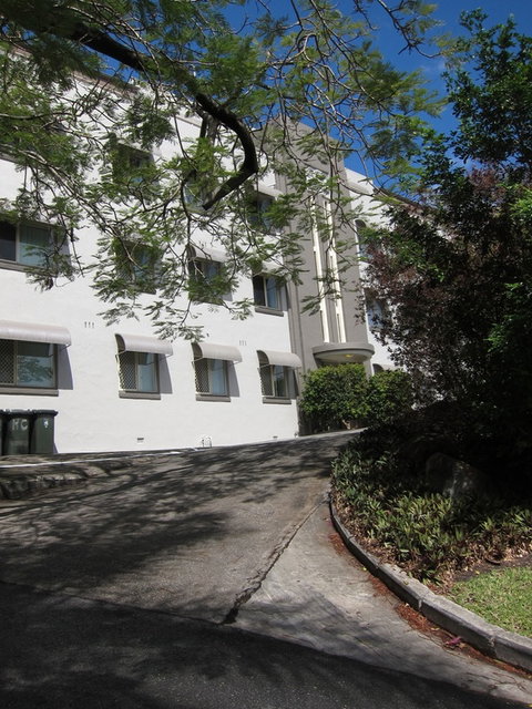 Hampton Court Apartments - Lennox Head Accommodation 3