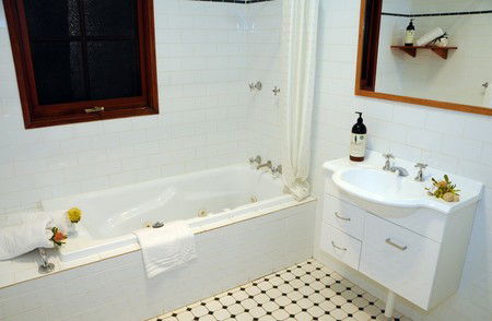 Hookes Creek Forest Retreat - Lennox Head Accommodation 1