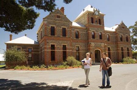 Roseworthy SA Lennox Head Accommodation