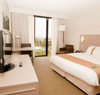 Holiday Inn Darwin Hotel - Lennox Head Accommodation