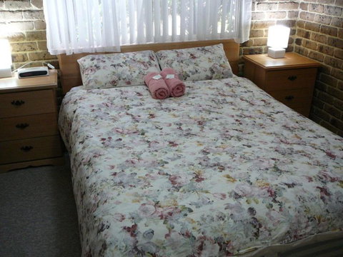 Beachfront Units Merimbula - Lennox Head Accommodation 5