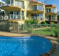 A Baywatch Apartments - Lennox Head Accommodation