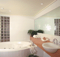The Continental Phillip Island - Lennox Head Accommodation