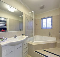 Comfort Inn And Suites Georgian Albury - Lennox Head Accommodation
