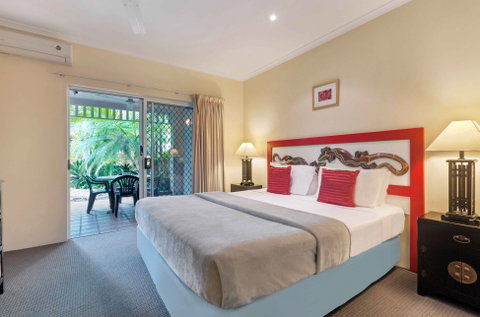 The Villas Palm Cove - Lennox Head Accommodation 3