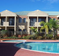 Country Comfort Inter City Perth Hotel  Apartments - Lennox Head Accommodation