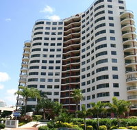 Meriton Apartments - Lennox Head Accommodation
