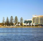 The Entrance Waldorf Apartment Hotel - Lennox Head Accommodation