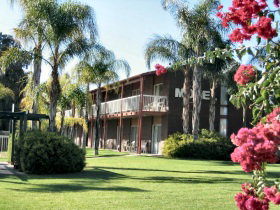 Barmera Hotel-Motel - Lennox Head Accommodation 0