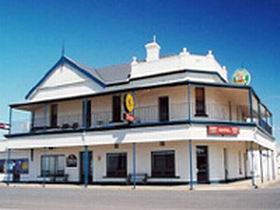 Seabreeze Hotel - Lennox Head Accommodation 0