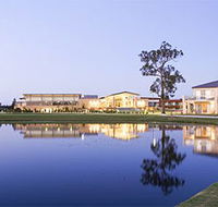 The Crowne Plaza Hotel - Lennox Head Accommodation