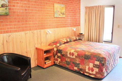 Catalina Motel Lake Macquarie - Lennox Head Accommodation 1