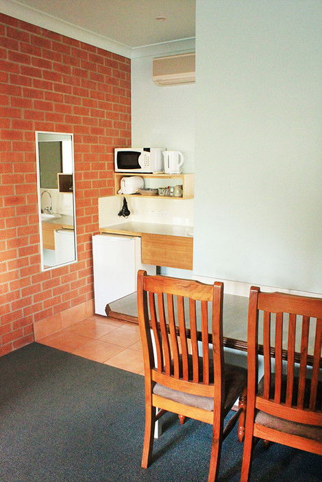 Catalina Motel Lake Macquarie - Lennox Head Accommodation 4