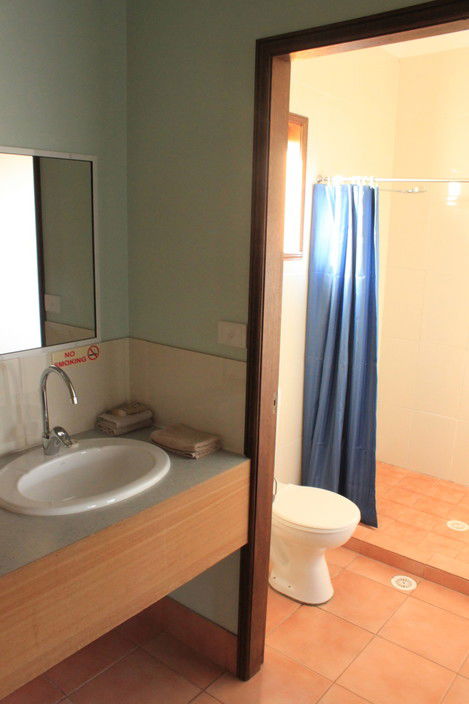 Catalina Motel Lake Macquarie - Lennox Head Accommodation 2