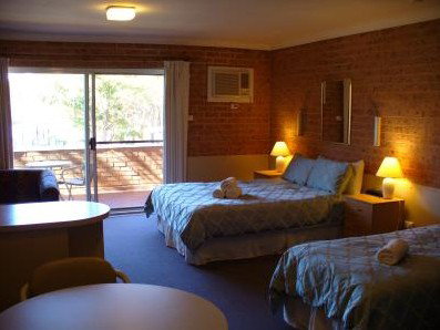 Huskisson Beach Motel - Lennox Head Accommodation 1