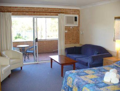 Huskisson Beach Motel - Lennox Head Accommodation 3
