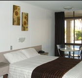 The Edge Hotel - Lennox Head Accommodation
