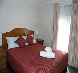 Capri Apartments - Lennox Head Accommodation 1