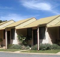 The Village Cabins - Lennox Head Accommodation