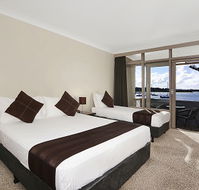 Waters Edge Country Comfort - Lennox Head Accommodation