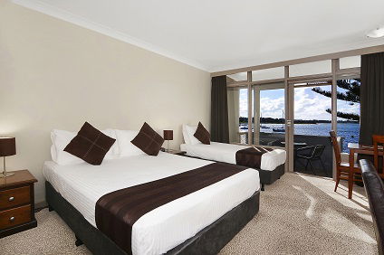 Waters Edge Country Comfort - Lennox Head Accommodation 0