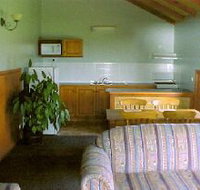 Baudins - Lennox Head Accommodation