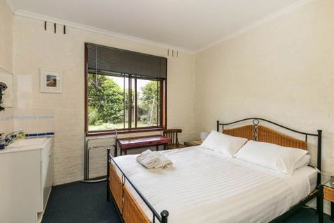 Beachside Accommodation Torquay - Lennox Head Accommodation 5