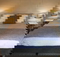 Platypus Playground Riverside Cottage - Lennox Head Accommodation