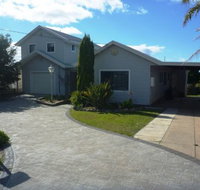 Hedgehog House - Lennox Head Accommodation