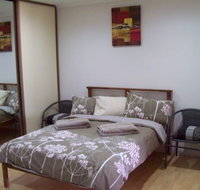 Potch amp Colour - Lennox Head Accommodation