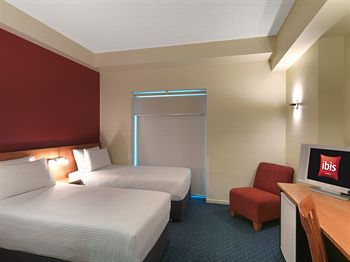 Ibis Melbourne Little Bourke Street - Lennox Head Accommodation 6