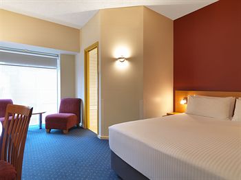 Ibis Melbourne Little Bourke Street - Lennox Head Accommodation 8
