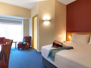 Ibis Melbourne Little Bourke Street - Lennox Head Accommodation 9
