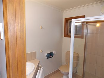 Bell Motel - Lennox Head Accommodation 1