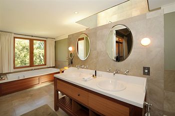 Emirates One&Only Wolgan Valley Australia - Lennox Head Accommodation 15