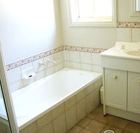 Madigan Wine Country Cottages - Lennox Head Accommodation