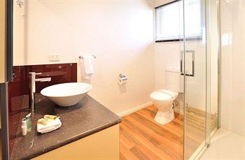 Holly Lodge - Lennox Head Accommodation 31