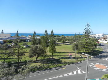 Beachside Resort - Kawana Waters - Lennox Head Accommodation 40