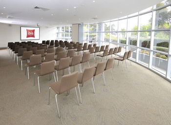 Ibis Melbourne Glen Waverley - Lennox Head Accommodation 13