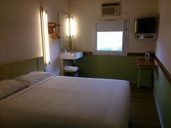 Ibis Budget Dandenong - Lennox Head Accommodation 3