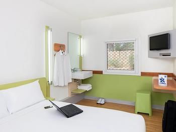 Ibis Budget Dandenong - Lennox Head Accommodation 29