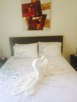 Australian Home Away @ East Doncaster George - Lennox Head Accommodation 6