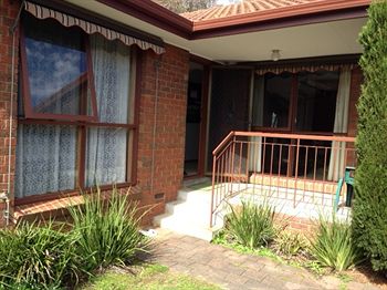 Australian Home Away @ East Doncaster George - Lennox Head Accommodation 8